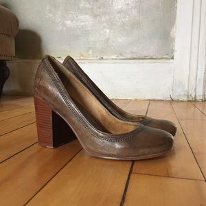 Frye Carson Block Heel pumps, brown, 7